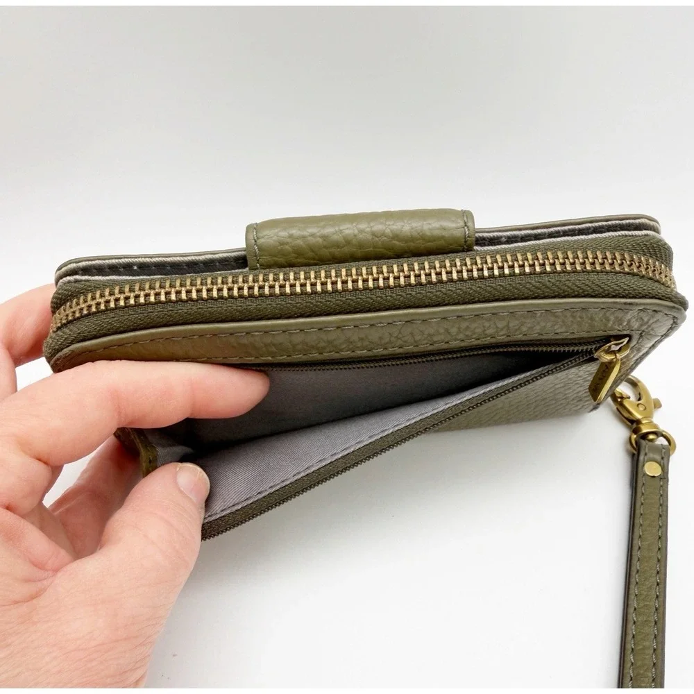 Fossil Wristlet Wallet Women's Green Leather Zip Around Clutch Cell Phone